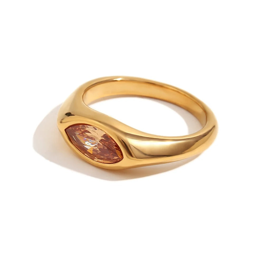 Aurélia Marquise Zircon Ring — Brown stone in gold