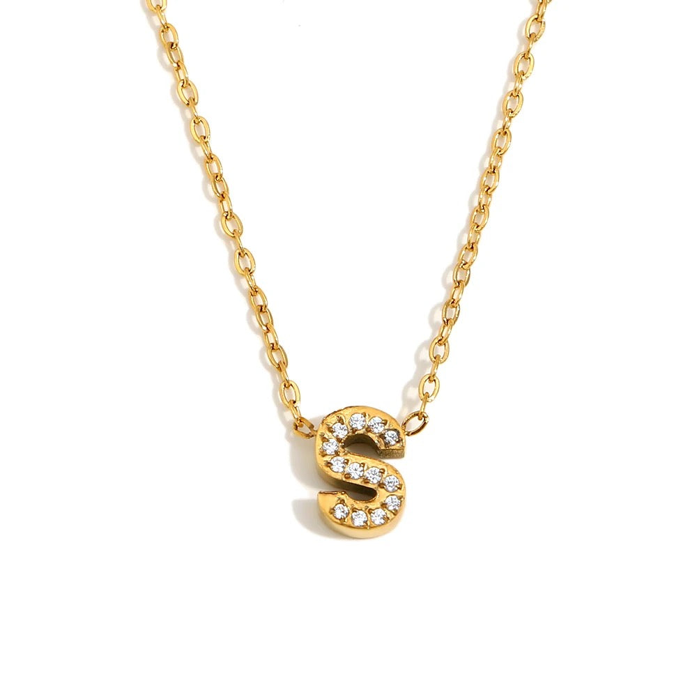 Éliane Pavé Initial Necklace — Letter S in gold