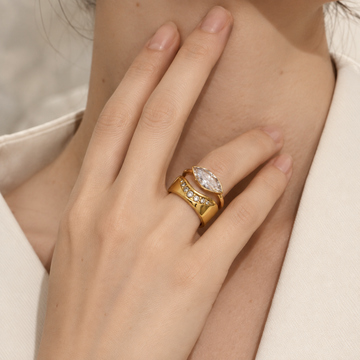 Léonie Ring