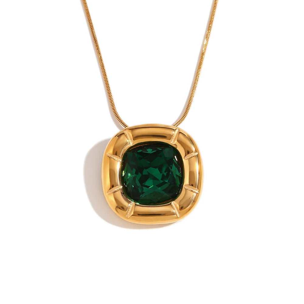 Paloma Cushion Stone Necklace – green cushion-cut pendant in a sculptural gold setting close-up