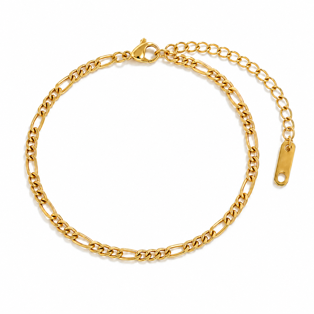 Zuri Figaro Bracelet – gold chain bracelet with a lobster clasp and extender on white